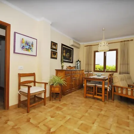 Cora بيت للعطل